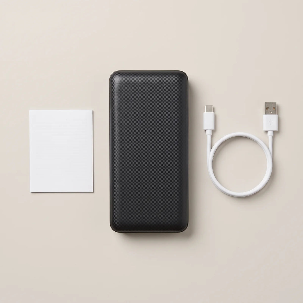 Lieferumfang: Powerbank 20.000 mAh, USB-C-Ladekabel und Kurzanleitung